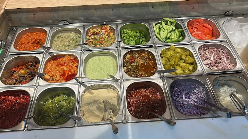 השניצליה קריית שמונה - תמונה 3