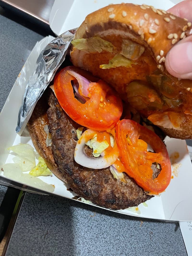 מקדונלדס GT סנטר נתיבות - תמונה 2