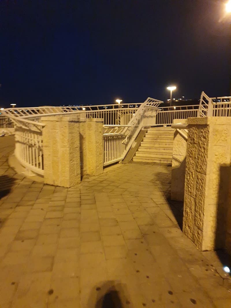 מקדונלדס קניון מלחה - תמונה 5