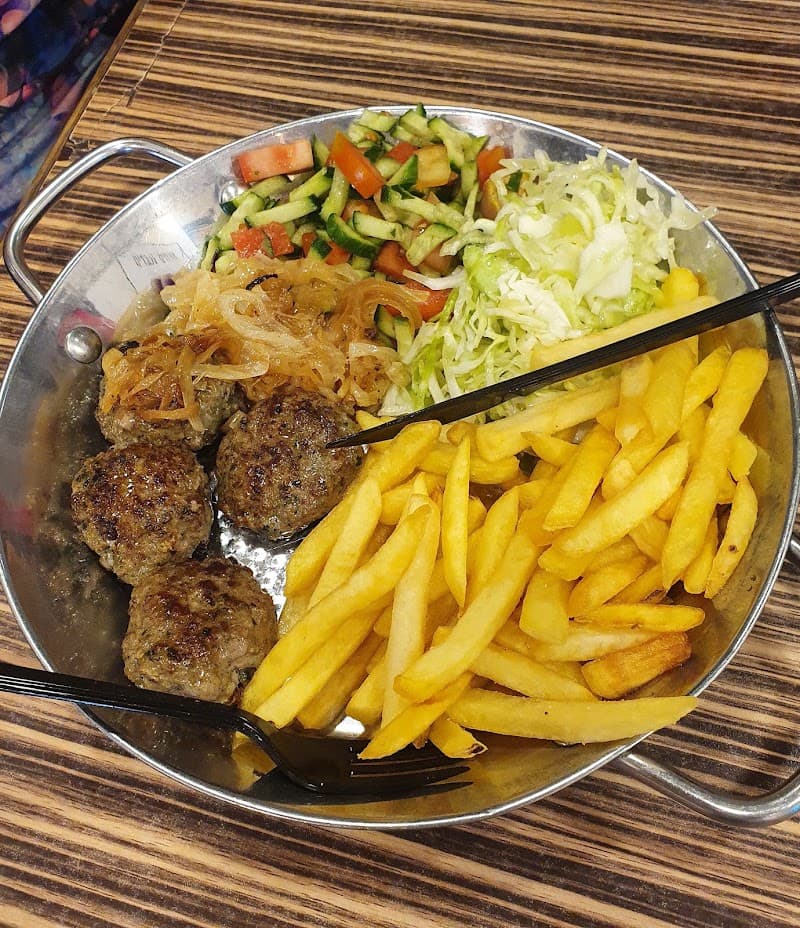 הנדיב אוכל רחוב - תמונה 4