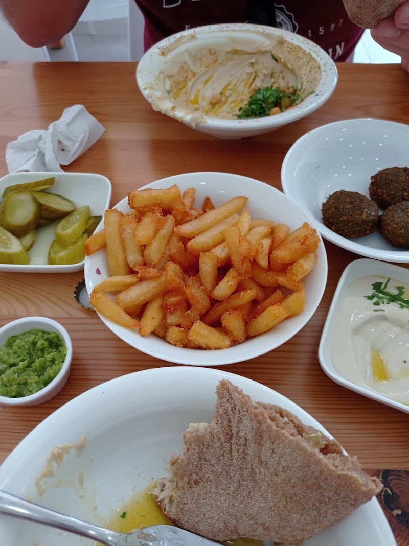 חומוס אליהו נשר - תמונה 3
