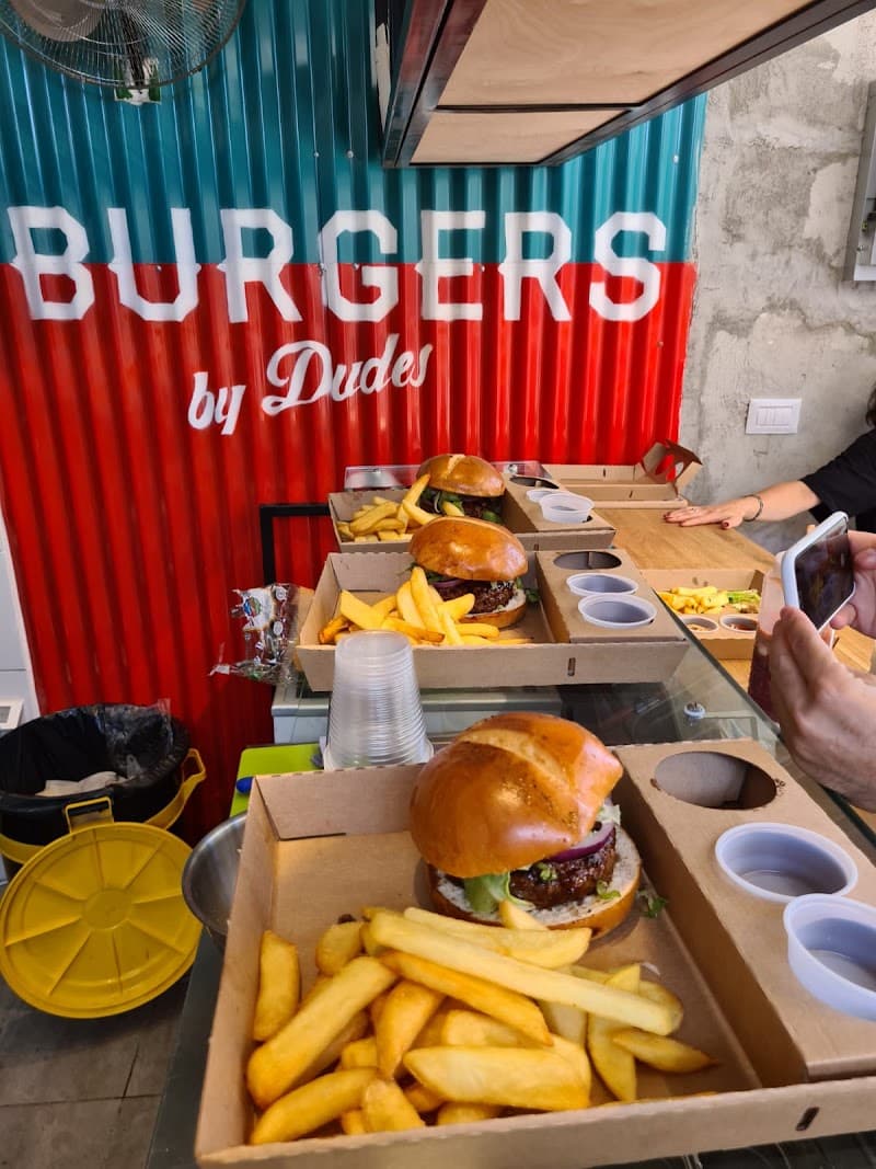 Dudes Burger - תמונה 6
