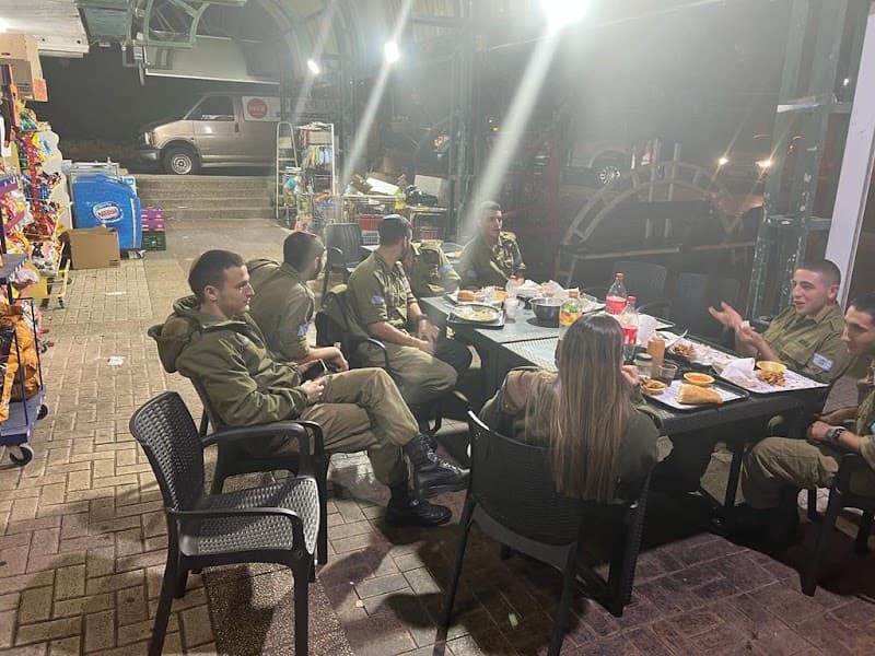 השניצל של כושי - סניף דורה - תמונה 5