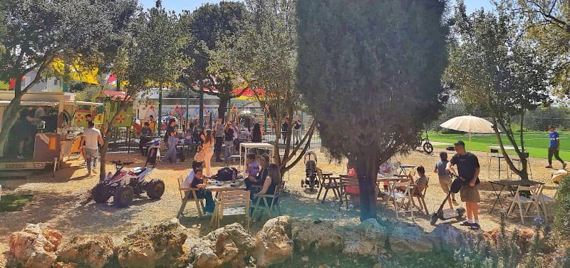 מנותי קפה – עגלת קפה במושב מנות - תמונה 3